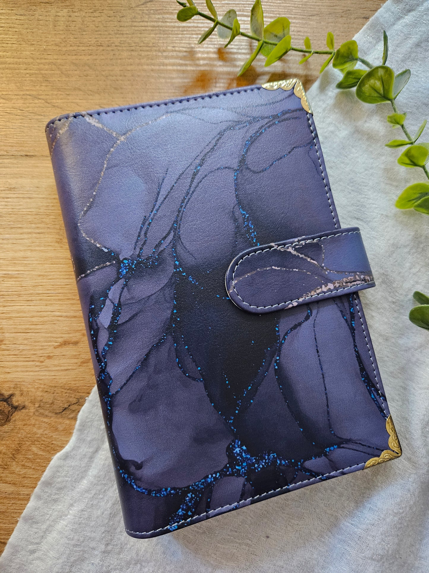 A6 Binder in Acrylgieß-Design